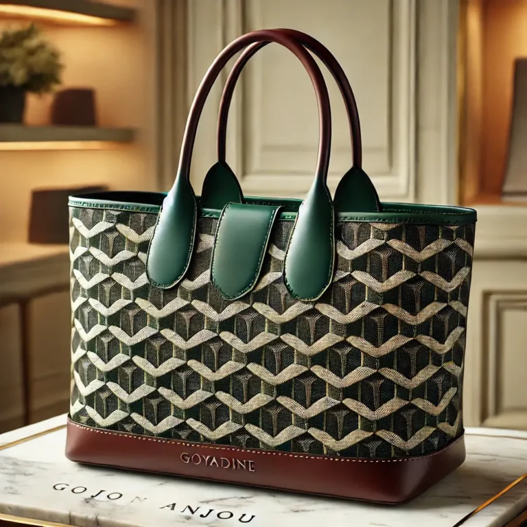 法國必買名牌包10. Goyard – Anjou Reversible Tote
